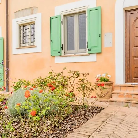Cascina Petricore - Elegante Dimora Tra Le Colline Del Monferrato アパート *